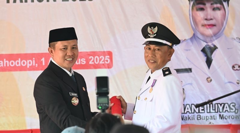 Pelantikan PAW Desa Bahodopi, Bupati Morowali Tegaskan Komitmen Pelayanan Publik