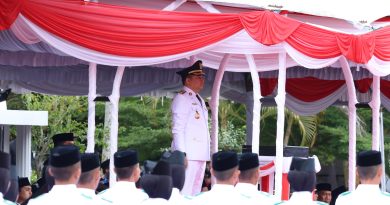 Bupati Andi Rudi Latif Pimpin Upacara HUT RI ke-80 di Tanah Bumbu