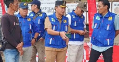 Pekerjaan Perbaikan ruas jalan Sindanglaut–Pabuaran Tersebut di Sambut Masyarakat Sekitar dan Pengguna Jalan