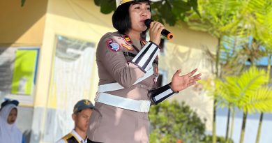 Peringati Hari Keselamatan Lalu Lintas Dan HUT ke-70, Kasat lantas Morowali Bertindak Sebagai Irup Di SMA Negeri 2 Bungku Tengah