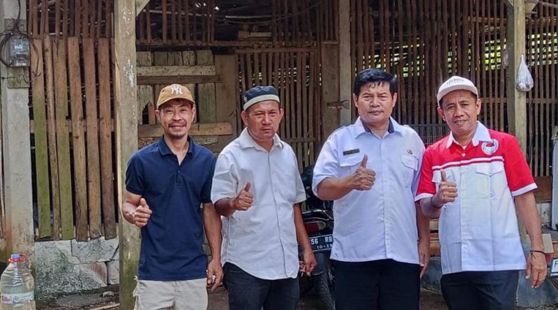 Kades Gintung Cilejet Serahkan Anggaran Ketahanan Pangan 2025 untuk BUMDes Mandiri