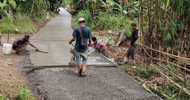 Warga Kampung Lewigoong RT-013/RW-04, Antusias Sambut Pembangunan Infrastruktur Lingkungan Jalan Desa Gintung Cilejet