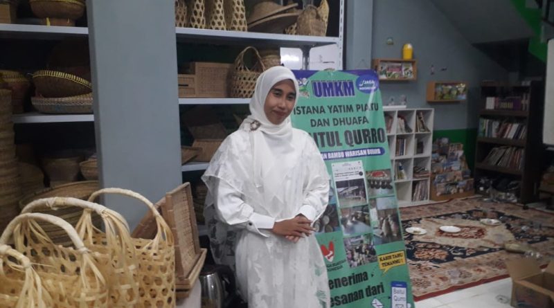 Bupati Bogor Rudy Susmanto, Hadiahi Ibadah Umroh Gratis Kepada Ayya Susi Damayanti.