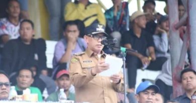 Bupati Rusli Resmi Tutup Bupati Cup 2025, Surya Samudra FC Angkat Trofi Juara