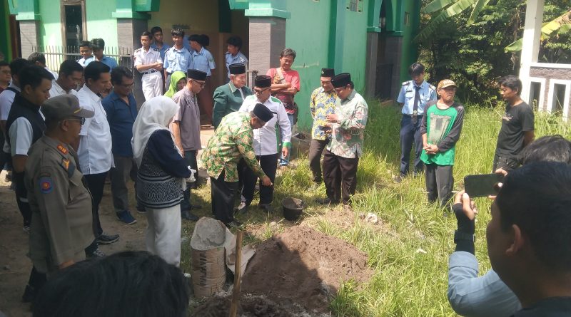Wakil Wali Kota Cirebon Siti Farida Rosmawati Resmikan Pembangunan Gedung RPS SMK NU