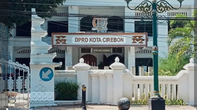 Tunjangan anggota DPRD Kota Cirebon Memicu Kontroversi Karena Besarannya Yang Fantastis