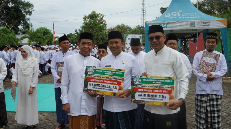 Pemkab. Kotabaru Hadiri Upacara Peringatan Hari Santri Nasional 2025 Pemkab. Kotabaru Hadiri Upacara Peringatan Hari Santri Nasional 2025