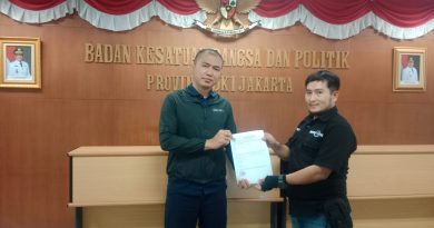 DPD DKI Jakarta Asosiasi Keluarga Pers Indonesia (AKPERSI) Serahkan Berkas Izin Tanda Daftar ke Kesbangpol