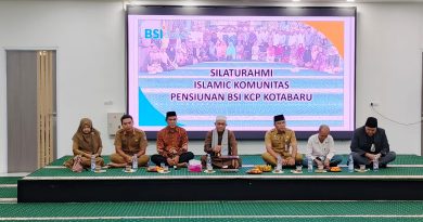 Komunitas Pensiunan BSI Kotabaru Gelar Silaturahmi dan Edukasi Keuangan Digital di Masjid Apung
