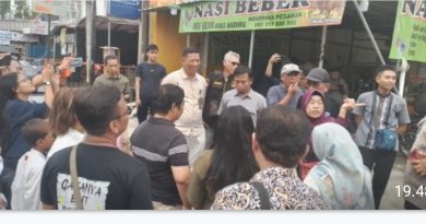 Rencana Revitalisasi Trotoar di Kawasan Akses Masuk Stasiun Kejaksan, Kota Cirebon Memicu Gelombang Protes