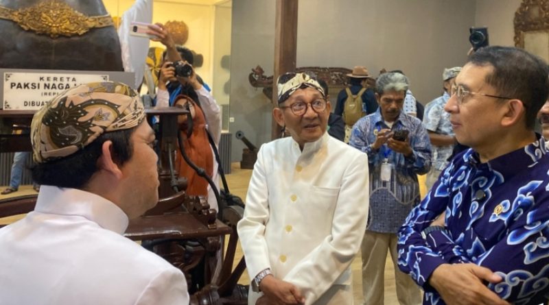 Ruang Pameran Tetap Museum Gedung Pusaka Kanoman Diresmikan, Langkah Strategis Memajukan Ekonomi Budaya Ruang Pameran Tetap Museum Gedung Pusaka Kanoman Diresmikan, Langkah Strategis Memajukan Ekonomi Budaya