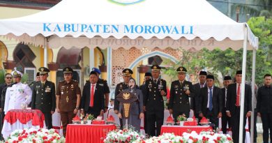 Upacara Tabur Bunga Hari Pahlawan  Wakil Bupati Morowali Bacakan Amanat Mentri Sosial RI