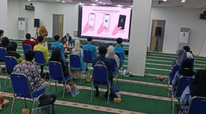 Pemkab Kotabaru Gelar Pelatihan Wiramuda Content Creator untuk Tingkatkan Kompetensi Digital Generasi Muda Pemkab Kotabaru Gelar Pelatihan Wiramuda Content Creator untuk Tingkatkan Kompetensi Digital Generasi Muda