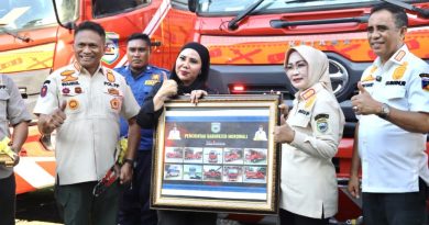 Dihari Jadi Ke-26 Pemkab Morowali Terima 8 Unit Mobil Damkar Dari PT Kajama