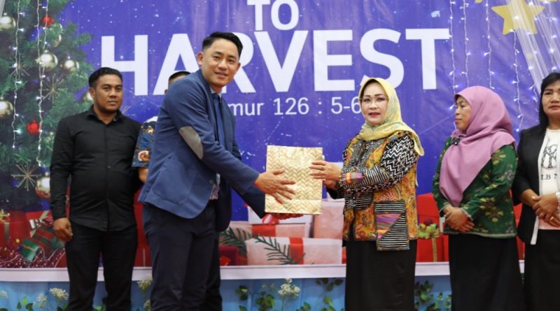 Wakil Bupati Morowali Ajak Masyarakat Sambut Tahun Baru Dengan Optimisme Wakil Bupati Morowali Ajak Masyarakat Sambut Tahun Baru Dengan Optimisme