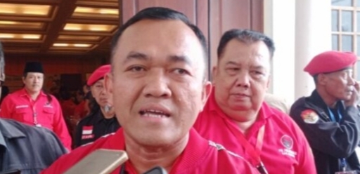 Rudiana Resmi Jabat Ketua DPC PDIP Kabupaten Cirebon Rudiana Resmi Jabat Ketua DPC PDIP Kabupaten Cirebon