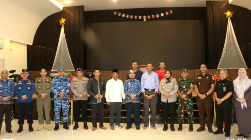 Polresta Cirebon Gelar Silaturahmi ke Pengurus Gereja dan Peninjauan Pospam hingga Posyan Pengamanan Nataru 2026 Polresta Cirebon Gelar Silaturahmi ke Pengurus Gereja dan Peninjauan Pospam hingga Posyan Pengamanan Nataru 2026