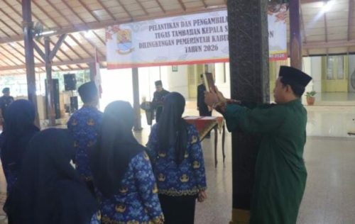 Bupati Imron Lantik 116 Kepala Sekolah di Kabupaten Cirebon