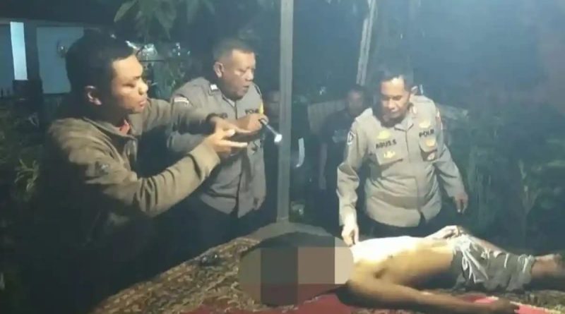 Warga Pakansari Digegerkan Penemuan Pria Meninggal di Pos Ronda, Polisi: Tidak Ada Tanda Kekerasan Warga Pakansari Digegerkan Penemuan Pria Meninggal di Pos Ronda, Polisi: Tidak Ada Tanda Kekerasan