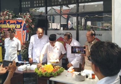 HUT KE-18 PARTAI GERINDRA KOTA CIREBON: Sederhana, Bermanfaat, dan Berkiprah untuk Kemajuan