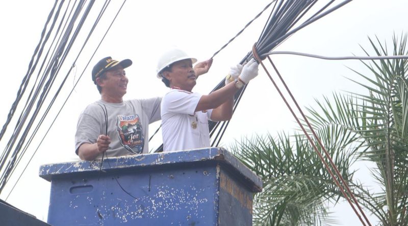 Wali Kota Tinjau Penataan Kabel Telekomunikasi, Prioritaskan Keamanan dan Estetika Kota Wali Kota Tinjau Penataan Kabel Telekomunikasi, Prioritaskan Keamanan dan Estetika Kota